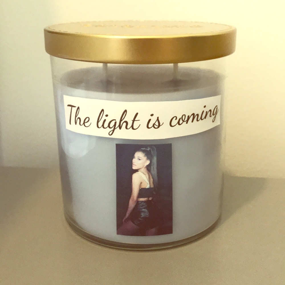 CUSTOM ARIANA GRANDE CANDLE🖤